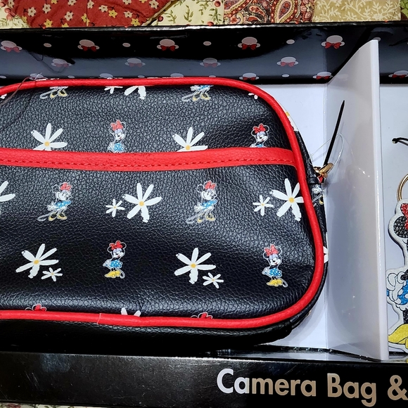 Disney Camera Crossbody Bag NWT. - Picture 2 of 9